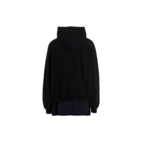 BB Be Different -paikattu T-paidan huppari ”Black” 720406TNVV11070 BB Be Different -paikattu T-paidan huppari ”Black” 720406TNVV11070