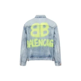 BB-spraymaalattu denimtakki, Large-malli ”Vaaleansininen-keltainen” 678354TDW143341 BB-spraymaalattu denimtakki, Large-malli ”Vaaleansininen-keltainen” 678354TDW143341