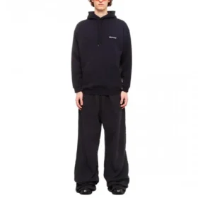 Brodeerattu logohuppari ”Navy” 570811TKVB53967 Brodeerattu logohuppari ”Navy” 570811TKVB53967