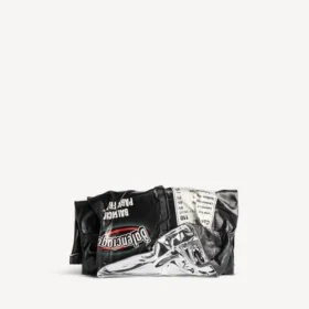 Chips-käsilaukku, musta