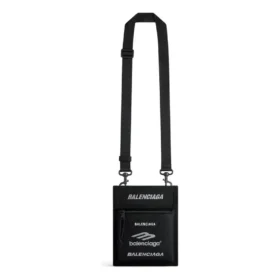 Explorer-pieni laukku hihnalla ”Black” 6559822AAXT1000
