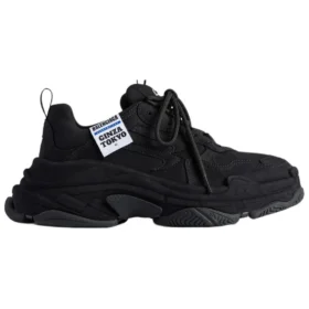 Ginza Triple S -tennarit ”Black” 536737W3TJC1000 Ginza Triple S -tennarit ”Black” 536737W3TJC1000