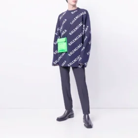 Intarsia-neulepusero logolla ”Musta” 623283T15674177