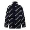 Koko pinnan peittävä logopusero, korkeakauluksinen ”Black White” 621018T15674177
