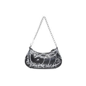 Le Cagole -minilaukku ketjulla, graffitikuviolla, ”musta” 695814210G61090