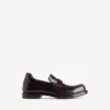 Miesten mukavat loaferit tumman viininpunaisina Miesten mukavat loaferit tumman viininpunaisina