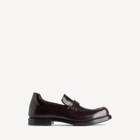 Miesten mukavat loaferit tumman viininpunaisina