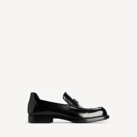 Miesten mukavat mustat loaferit