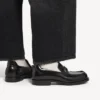 Miesten mukavat mustat loaferit Miesten mukavat mustat loaferit