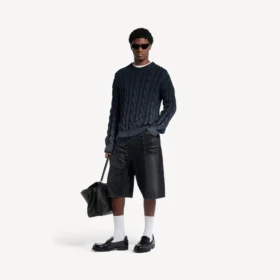 Miesten mustat denim-shortsit, jotka eivät rypisty