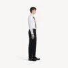 Miesten mustat, vartaloon istuvat skinny-housut Miesten mustat, vartaloon istuvat skinny-housut