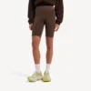 Naisten saumattomat Techwear-pyöräilyshortsit, väri moka Naisten saumattomat Techwear-pyöräilyshortsit, väri moka