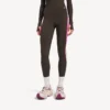Naisten techwear-leggingsit, väri khakinruskea/neonpinkki Naisten techwear-leggingsit, väri khakinruskea/neonpinkki