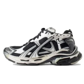 Runner ”Black White” 772774W3RMU9010