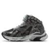Runner High Top -tennarit ”Harmaa nailon, mokkanahkaa muistuttava kangas” 695764W3RH31891