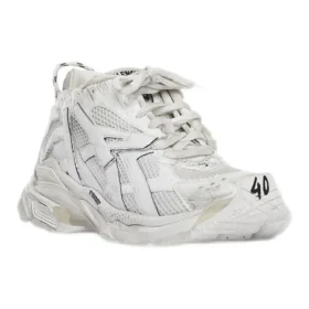 Runner-tennari ”Worn-Out White” 677402W3RB19000