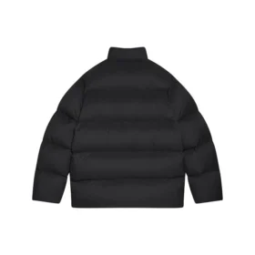 Tiikerin vuosi -ylisuuri topattu untuvatakki ”Black” 682695TLO061000