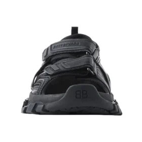 Track-sandaalit ”Triple Black” 617543W2CC11000 Track-sandaalit ”Triple Black” 617543W2CC11000