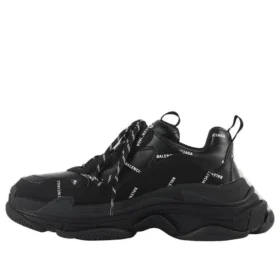 Triple S -tennari ”Allover Logo – Black” 536737W2FA11090
