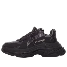 Triple S -tennari ”Allover Logo – Black” 536737W2FA21081