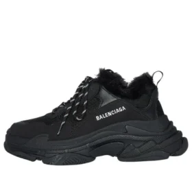 Triple S -tennari ”Faux Fur Black” 668563W3CQ51000