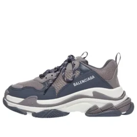Triple S -tennari ”Grey” 536737W2CA11219