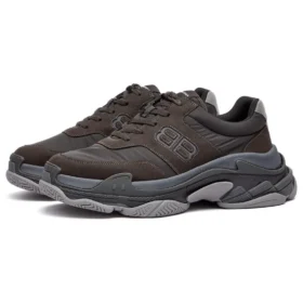 Triple S -tennarit ”Dark Brown Grey” 710157W3CU41819
