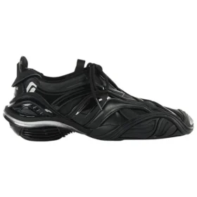 Tyrex Low ”Musta” 617535W2TA11000