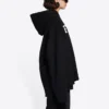 Unisex FW21 -huppari, jossa on ilmainen kirjainpainatus, musta 661711TKVD41070