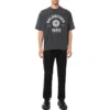 Varsity-logolla varustettu lyhythihainen T-paita ”Washed Black” 612966TMV981000