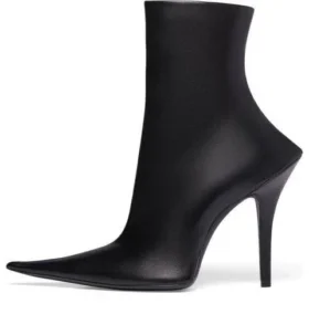 Witch 110 mm -nilkkurit ”Black Sheepskin” 747603WBCW01000