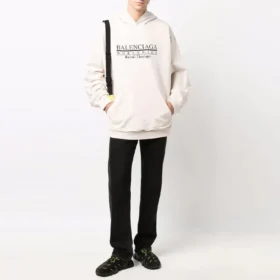 Worldwide Logo Popover -huppari ”Chalky White Black” 674986TLVA99054 Worldwide Logo Popover -huppari ”Chalky White Black” 674986TLVA99054